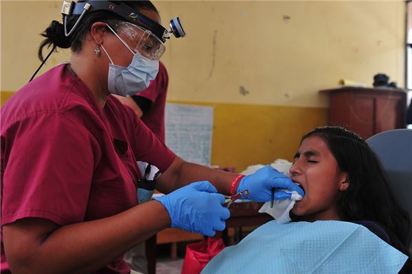 梦见拔牙是什么意思