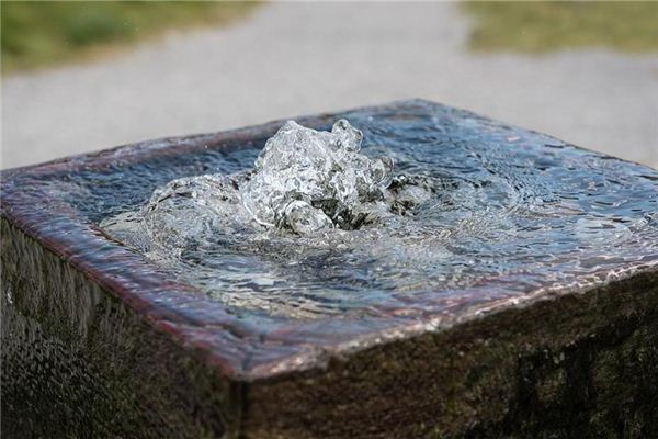 梦见泉水源源不断涌出是什么意思