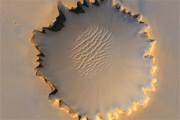 梦见坑是什么意思