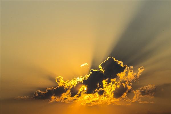 梦见女人七彩祥云是什么意思