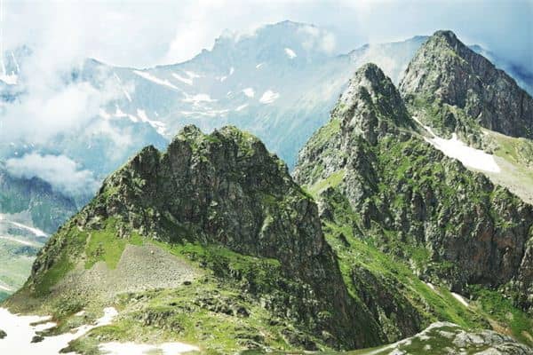 梦见山是什么意思