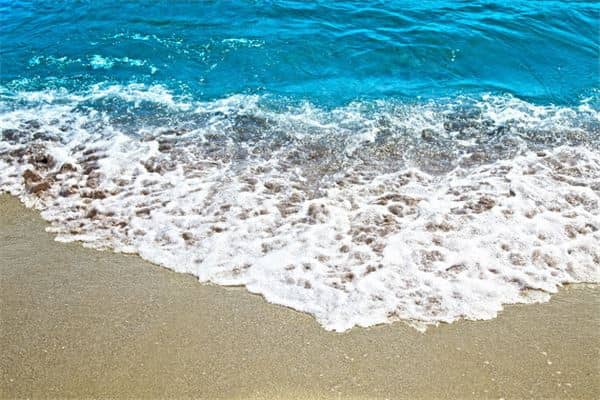 梦见大海涨潮是什么意思