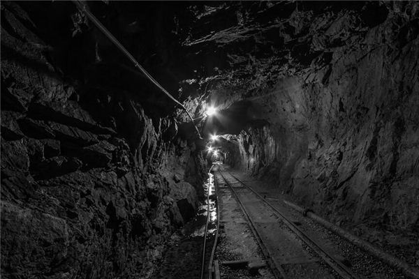 梦见矿井矿洞是什么意思