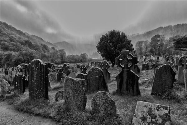 梦见孕妇坟墓生男生女是什么意思