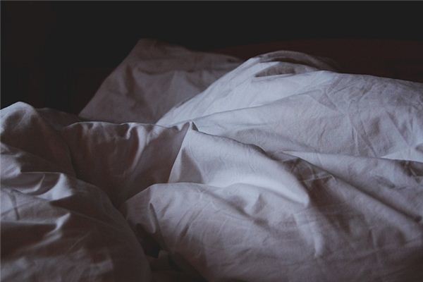 梦见叠被子是什么意思