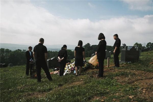 梦见姑父死了是什么意思