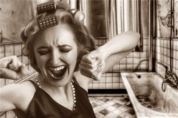 梦见女人咬我是什么意思