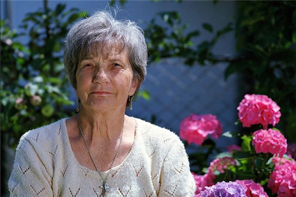 梦见婆婆死了又活了是什么意思