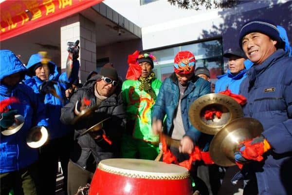 梦见敲锣打鼓是什么意思