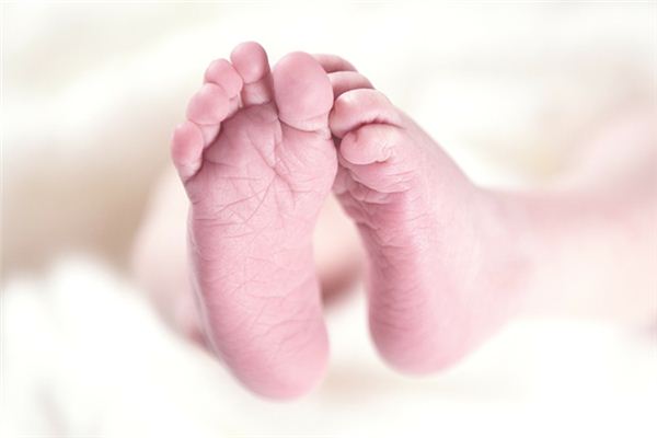 梦见打赤脚是什么意思