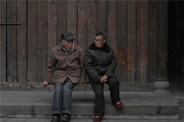 梦见隔壁邻居死了是什么意思