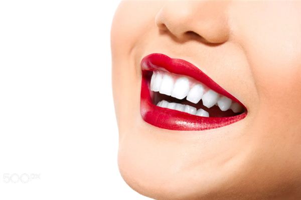 梦见牙齿出血是什么意思