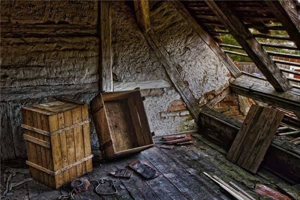 梦见房顶塌了是什么意思