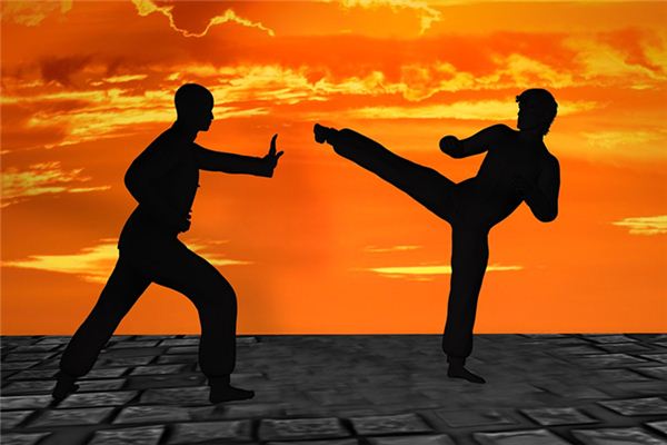 梦见看别人打架是什么意思