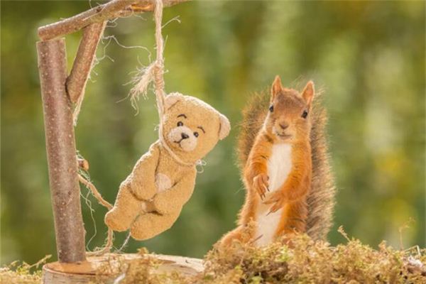 梦见有人上吊是什么意思