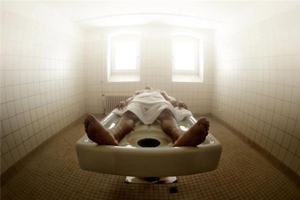 梦见死去的朋友是什么意思