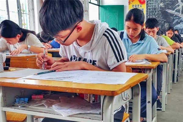 梦见考试作弊是什么意思