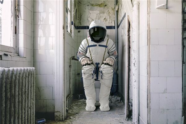 梦见自己拉大便是什么意思