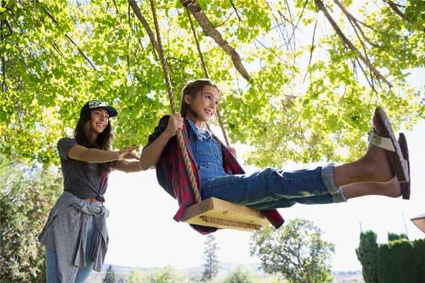 梦见荡秋千是什么意思