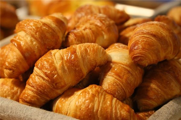 梦见吃面包是什么意思