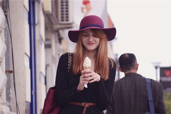 梦见吃雪糕是什么意思