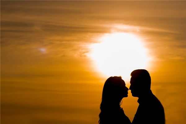 梦见被人追求是什么意思