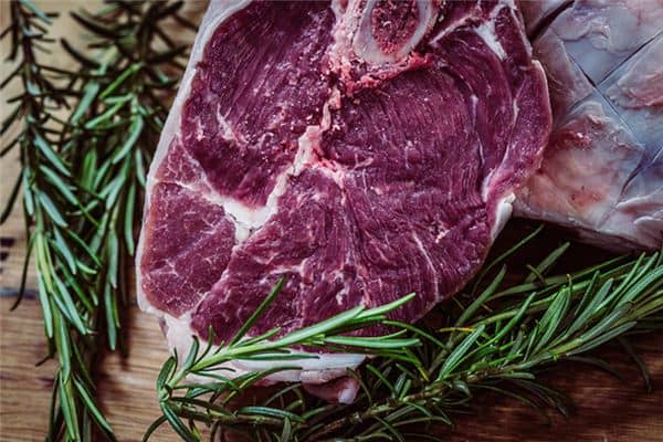 梦见大锅煮肉是什么意思