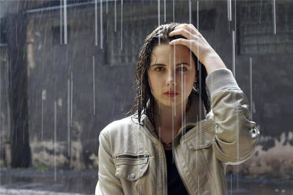 孕妇梦见下雨被淋湿是什么意思