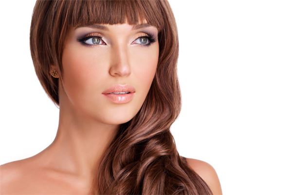 梦见鼻子:鼻子疼痛,大难来;鼻子好看,地位高