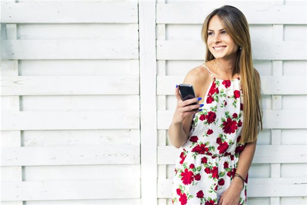 梦见电话:梦家用座机,将有感情困扰