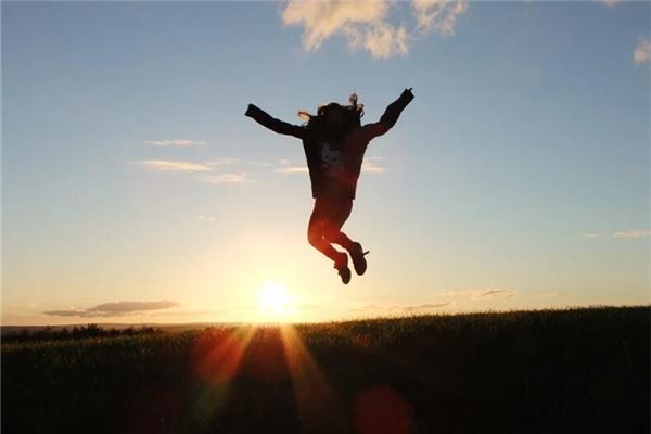 梦见被人追打:梦被追打,秘密难保