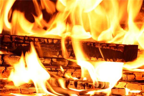 梦见火:火燃最好,就怕火灭