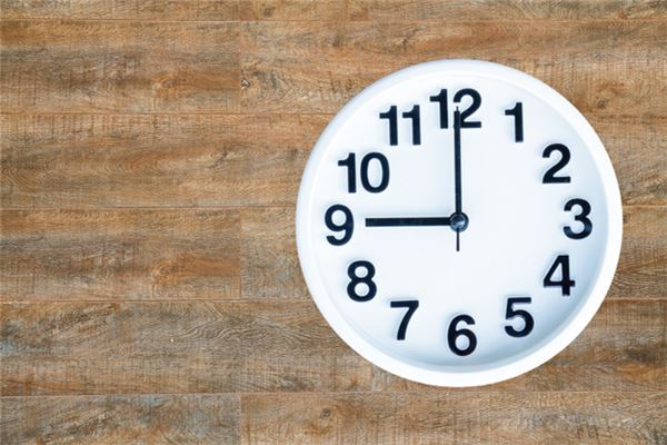 梦见时钟:钟鸣运通,凡事顺利