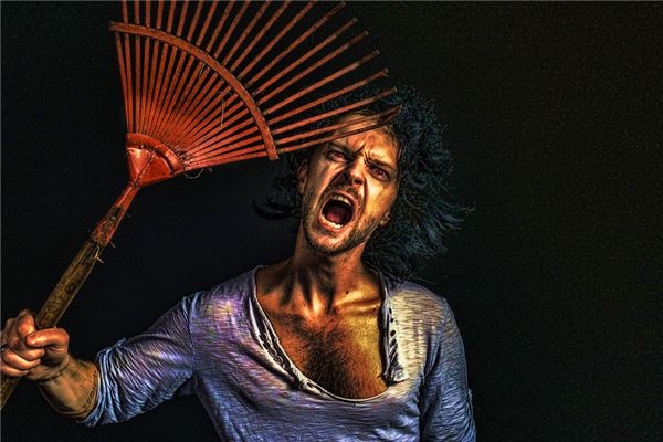 梦见丧尸袭击人,自己救人救不活