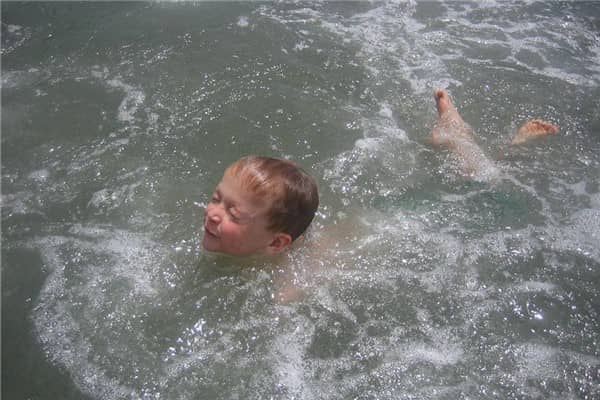 梦到救落水儿童是什么意思