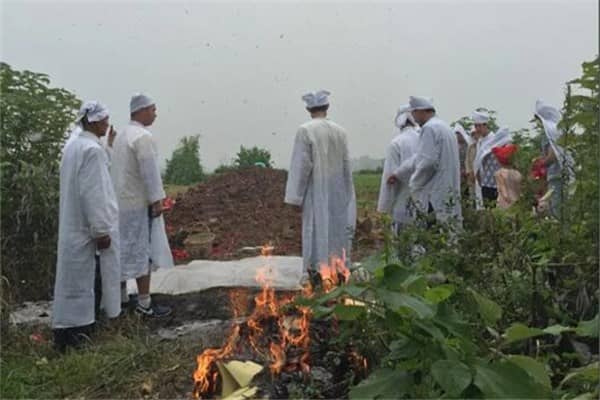 梦见爸爸突然去世是什么意思