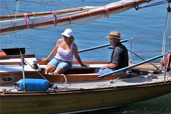 梦到父亲有外遇是什么意思