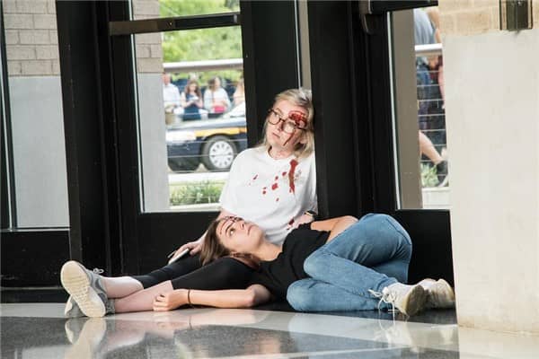 梦到了两具尸体