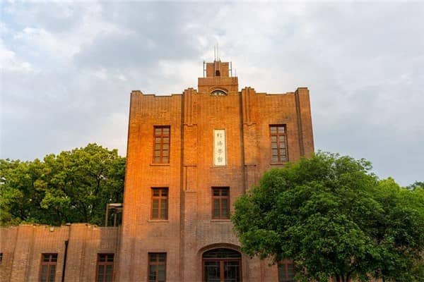 梦到了民国是什么意思