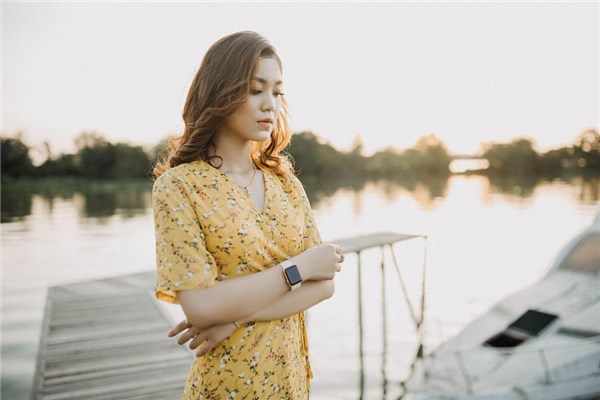 梦到陌生女孩子是什么意思