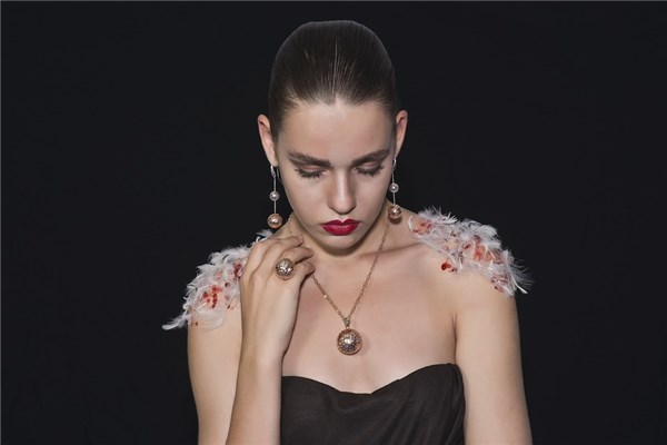 梦到了女人受伤是什么意思