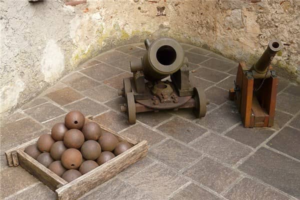 梦到了拆炸弹是什么意思