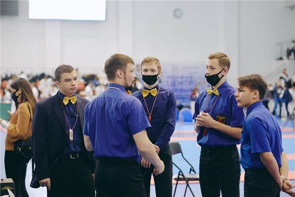 梦到评委是什么意思