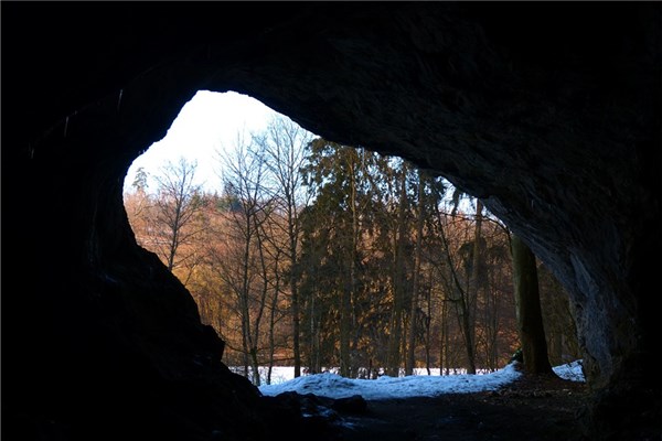梦见住山洞是什么意思