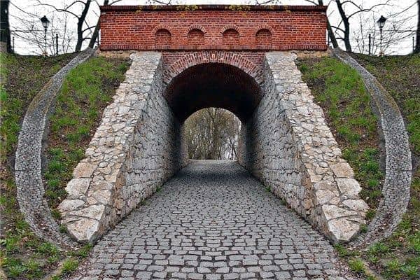 梦到了涵洞是什么意思