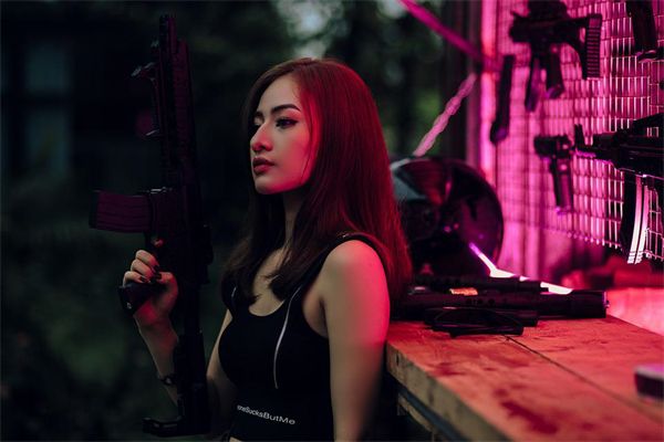 梦到被女人追杀是什么意思