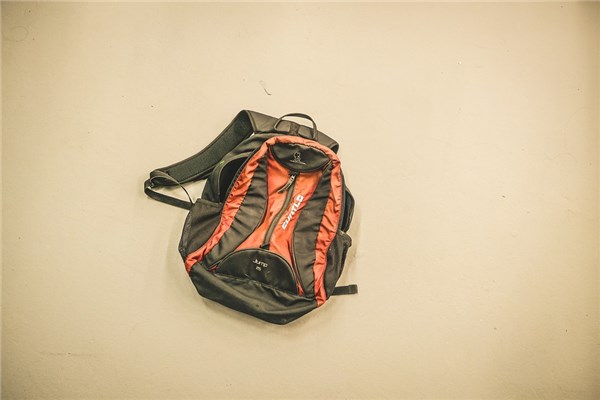 梦到了买书包是什么意思