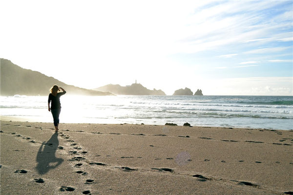 梦见过水是什么意思