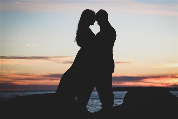 梦到和死人拥抱是什么意思