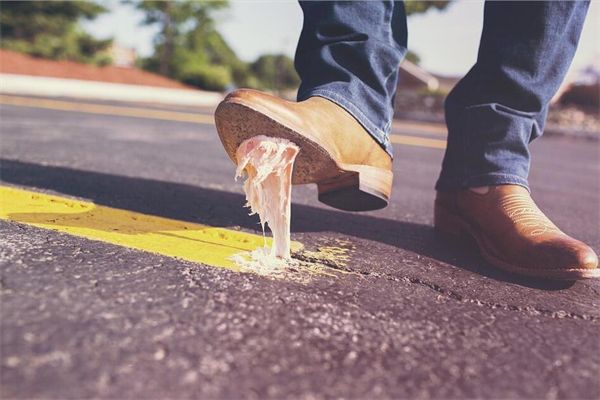 梦到了踩粪便是什么意思